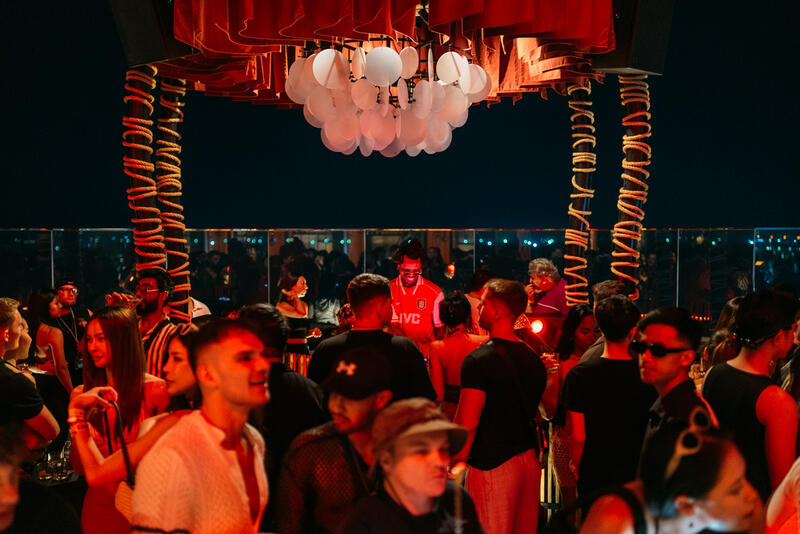ZAMĀ Skybar