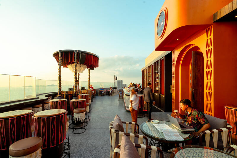 ZAMĀ Skybar