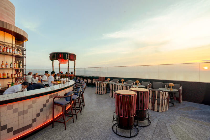 ZAMĀ Skybar